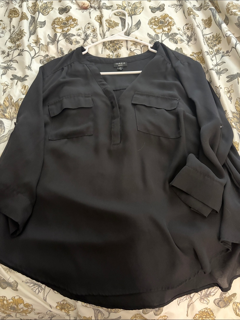 Torrid Harper Black V-Neck Pocket Blouse - Women's